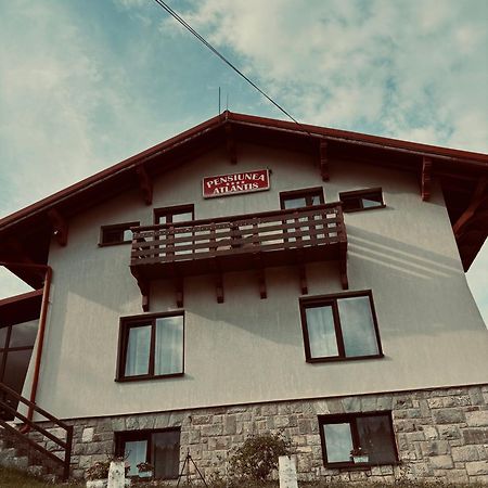 Pensiunea Atlantis Buşteni Esterno foto