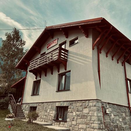 Pensiunea Atlantis Buşteni Esterno foto